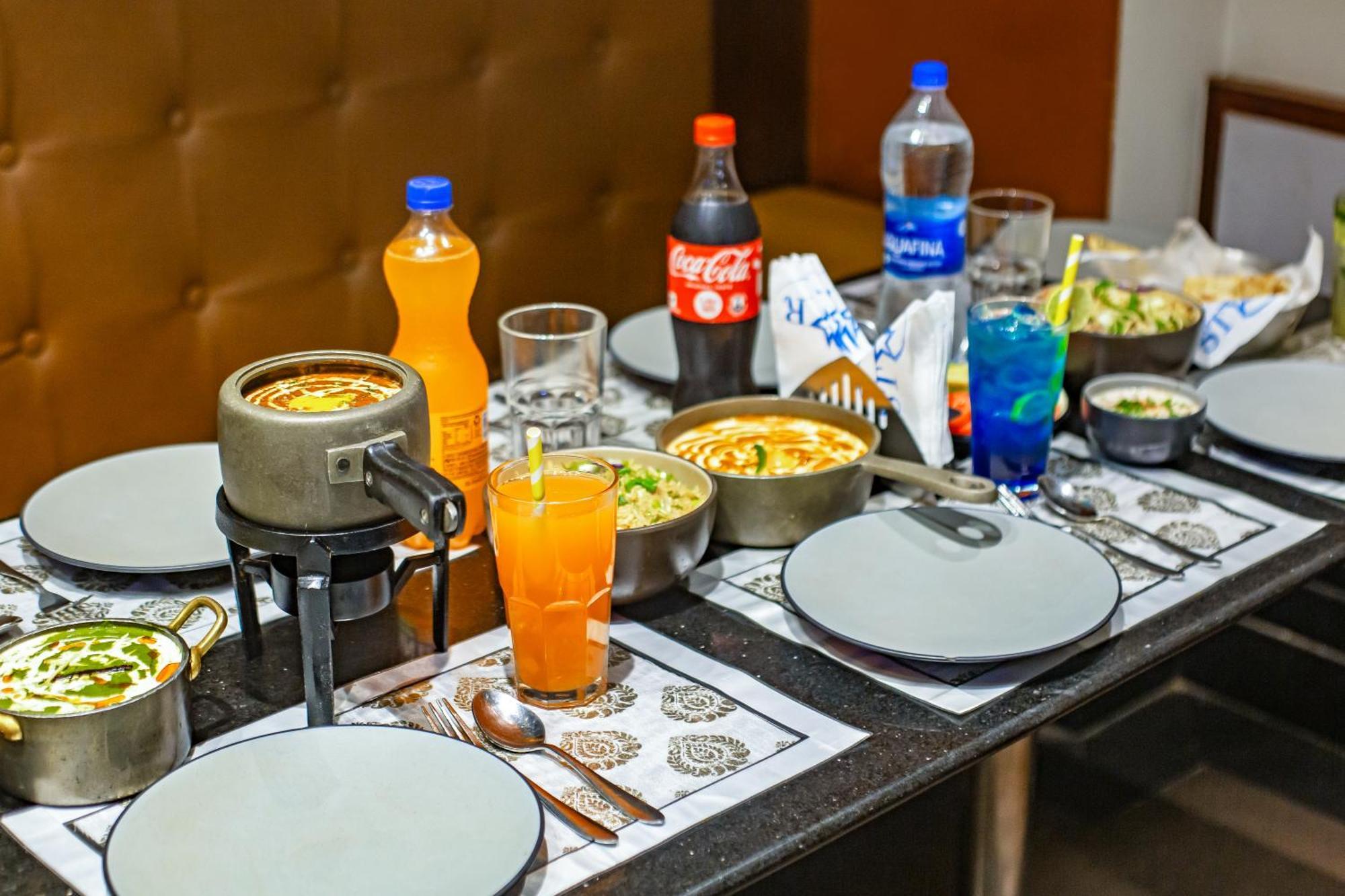Hotel Delhi 37 By Star Group Near Delhi Airport Új-Delhi Kültér fotó