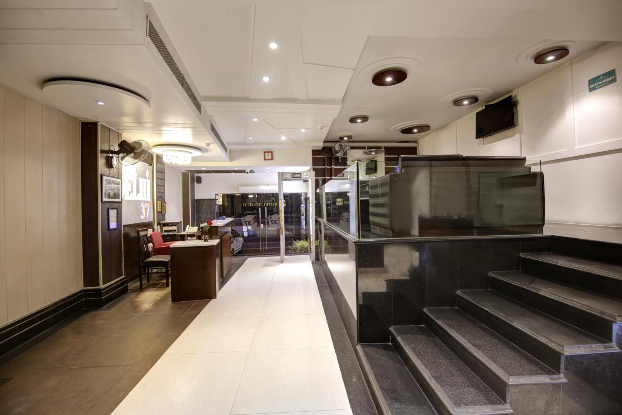 Hotel Delhi 37 By Star Group Near Delhi Airport Új-Delhi Kültér fotó