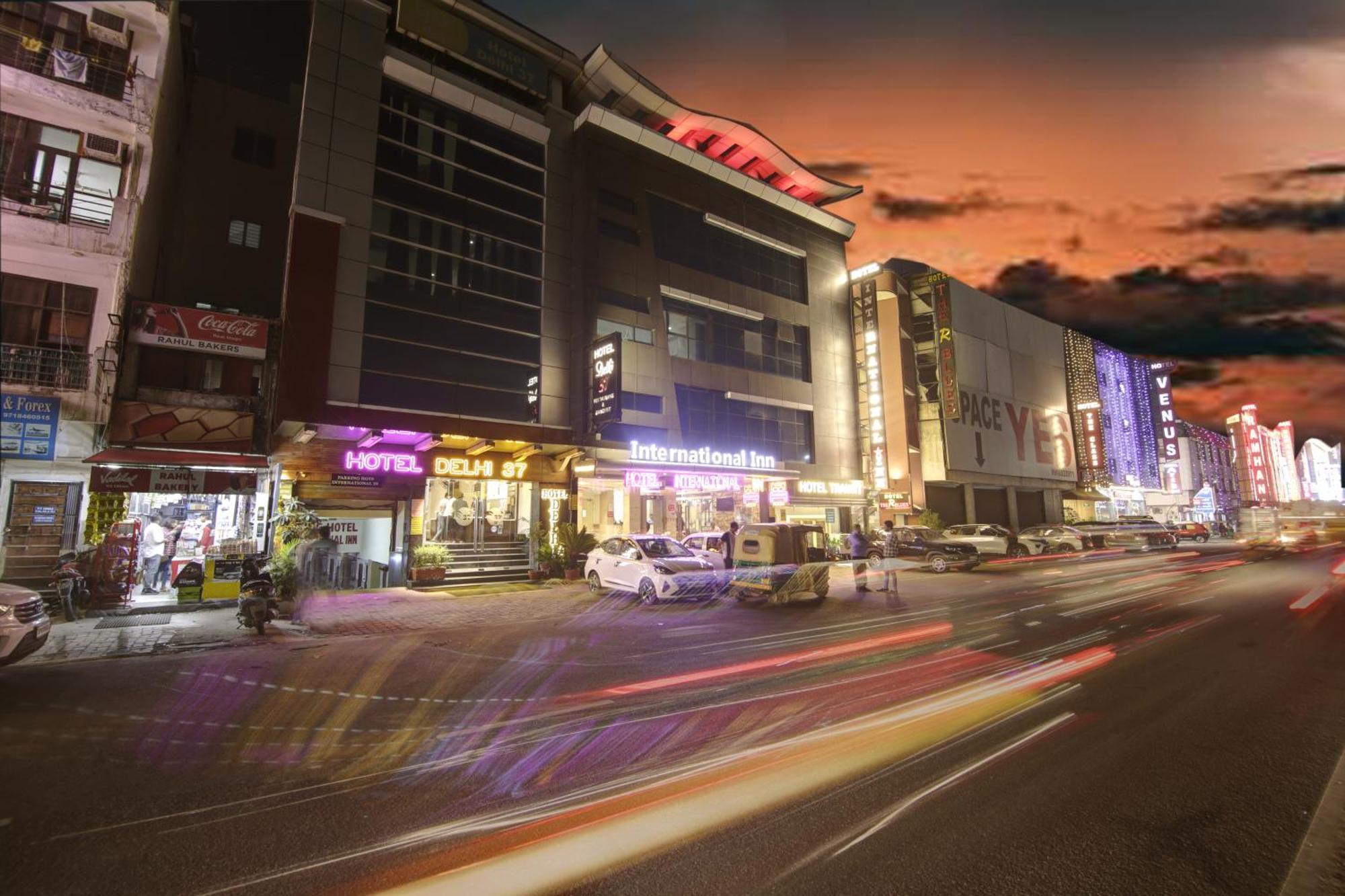 Hotel Delhi 37 By Star Group Near Delhi Airport Új-Delhi Kültér fotó